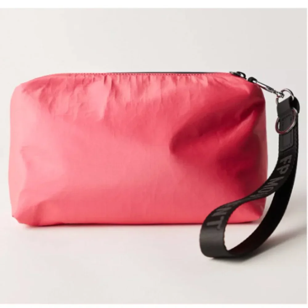 Free People Total Access Pouch 💖 Pink NWT - Picture 2 of 9